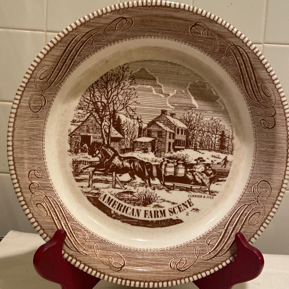 🌺 vintage Royal China Jeannette Currier& Ives 10” Pie plate